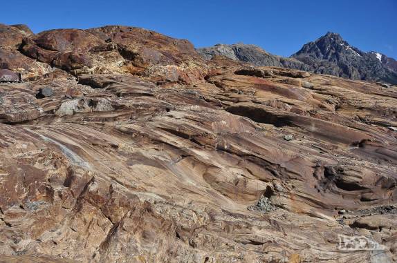 As marcas deixadas na rocha pelo glaciar Viedma, no Parque Nacional Los Glaciares, região de El Chaltén, no sul da Argentina